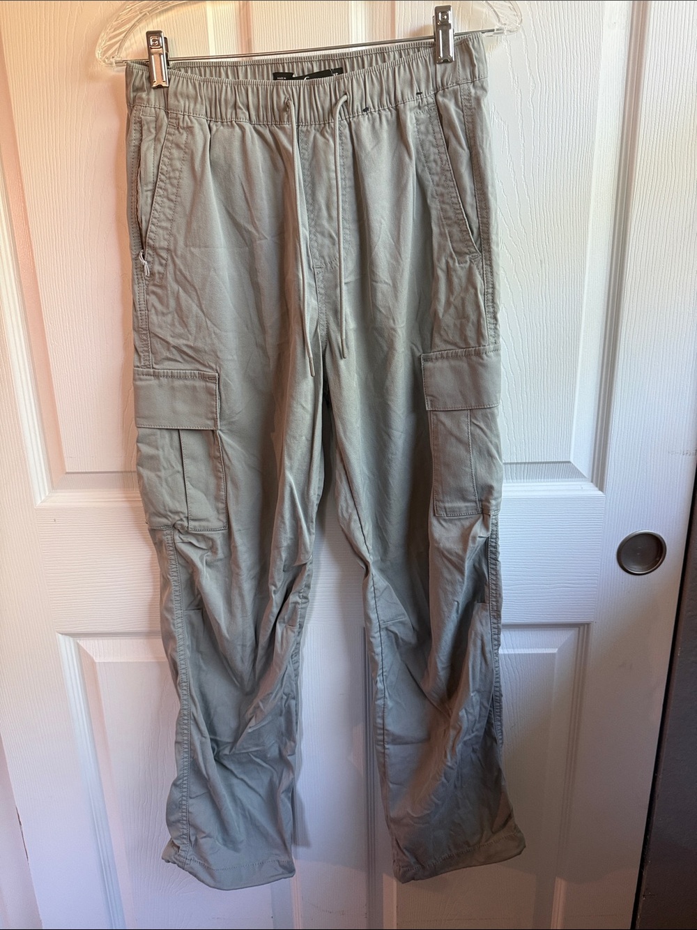 Hollister Men's Cargo Pants in Light Gray
